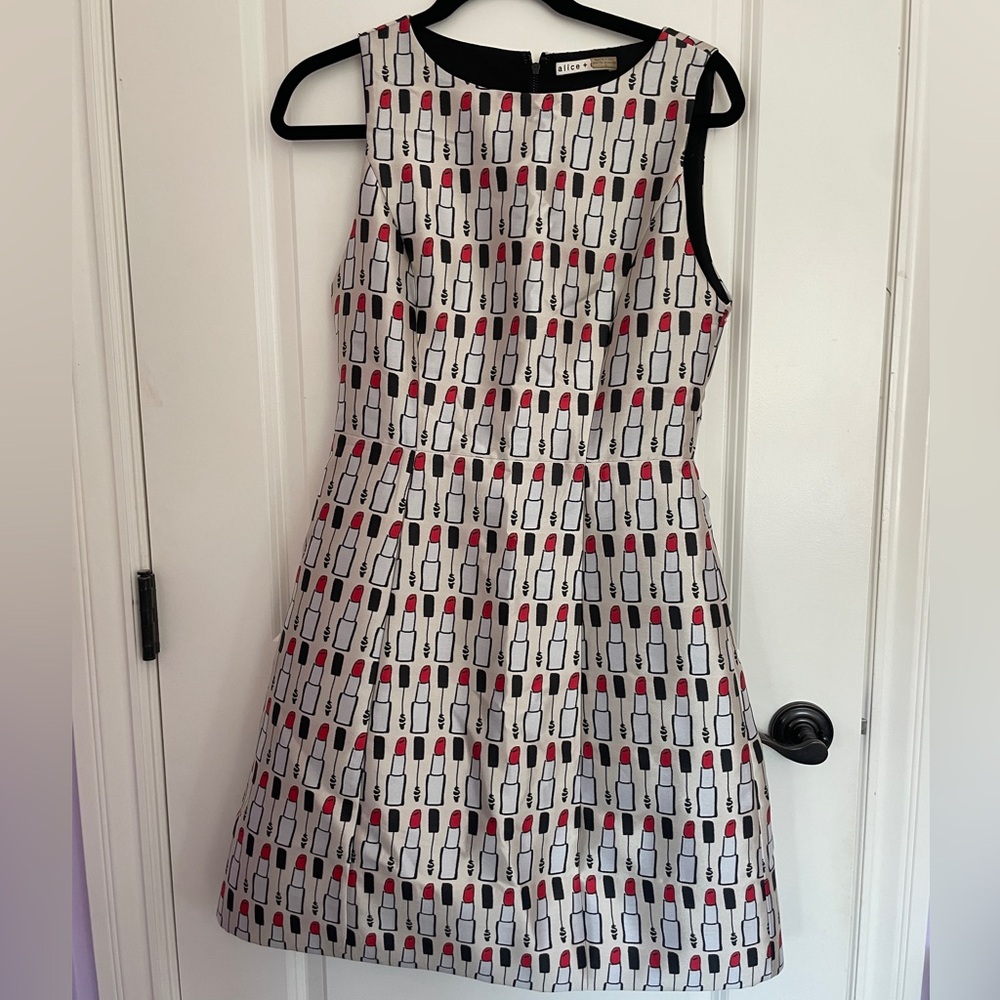 Alice and Olivia Lindsey Lipstick Printed Dress